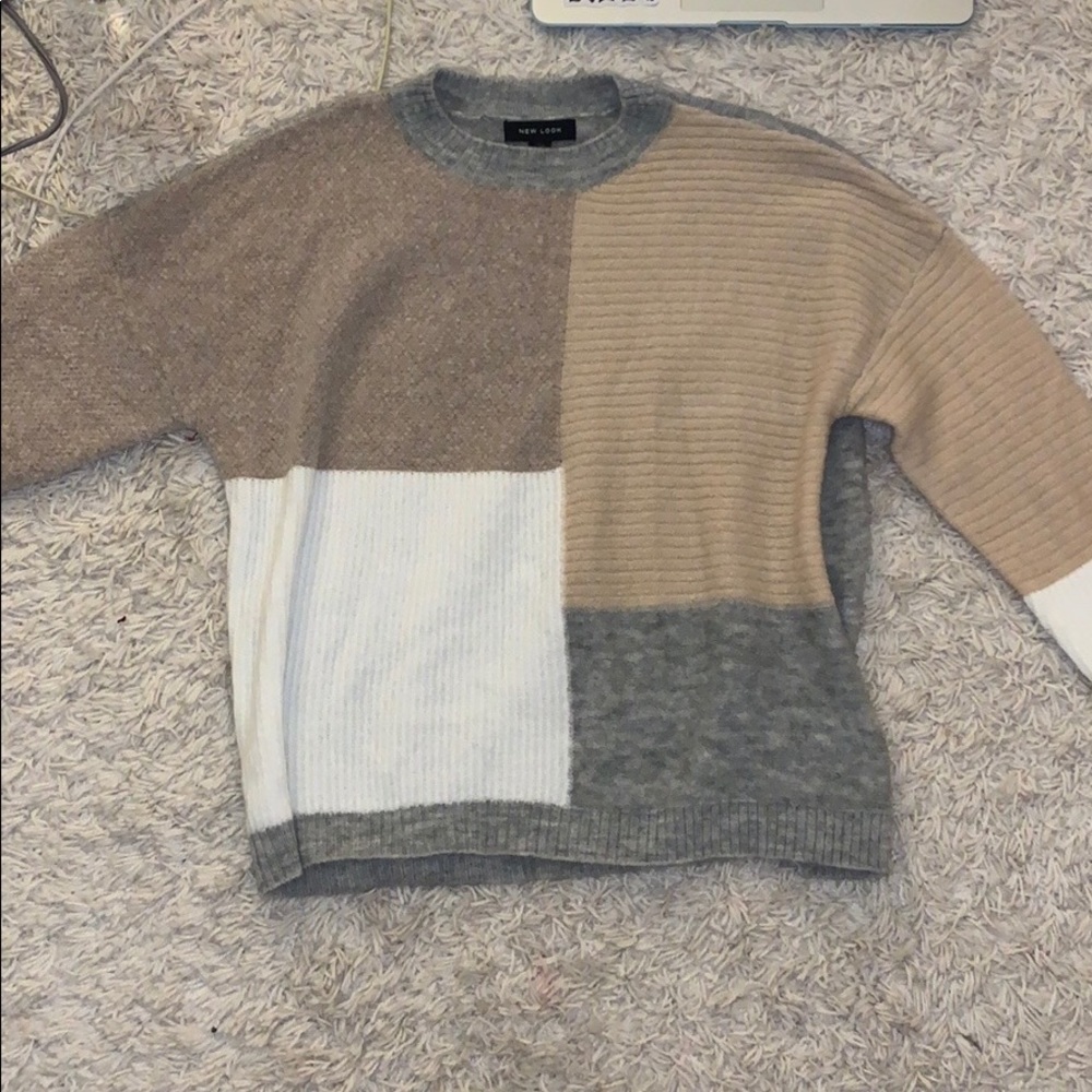 BRAND NEW NEVER WORN BEFORE ASOS SWEATER